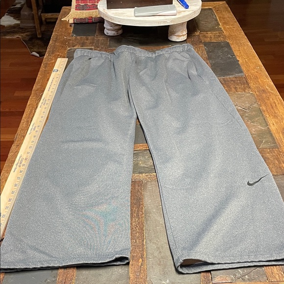 Nike XL Gray Sweatpants - Picture 1 of 11